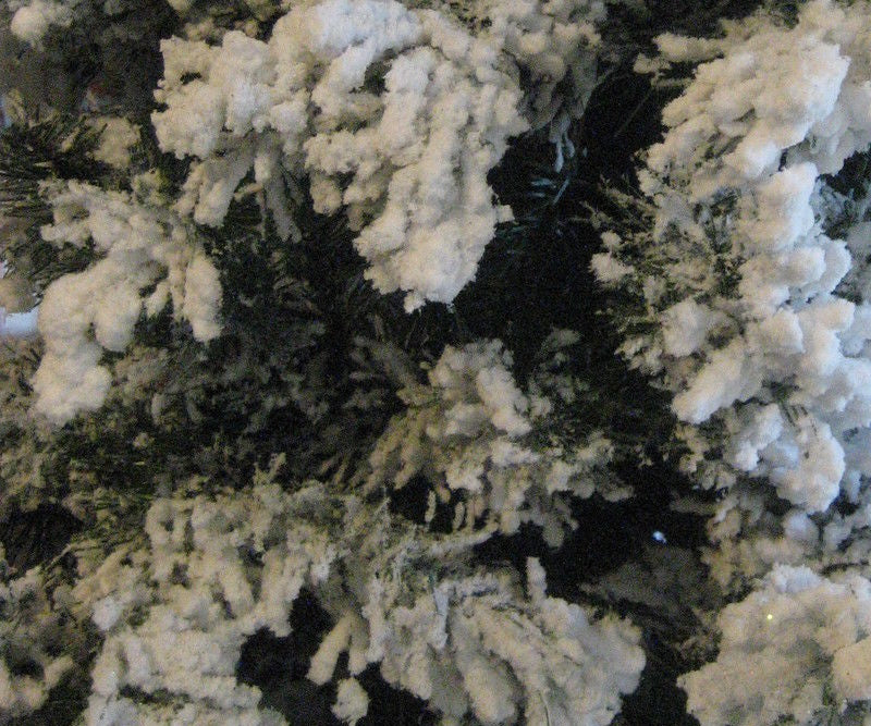 Christmas Decorations, 4 lbs Snow Flocking Powder, Self-Adhesive Snow Flock  for Christmas Tree, Fake White Snow Bond Flock for Winter Holiday